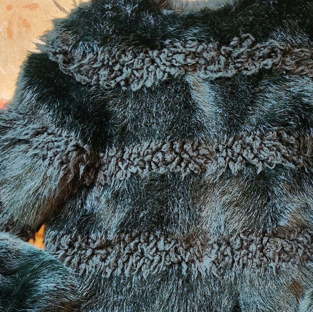 SHRIMPS Emerald Forest Green Textured Stripes FAUX FUR Vegan Winter Jacket XS - Picture 6 of 16